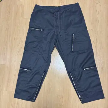 다크 그레이 카고 팬츠