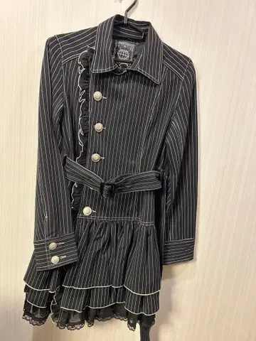 ALGONQIN 프릴 스트라이프 원피스