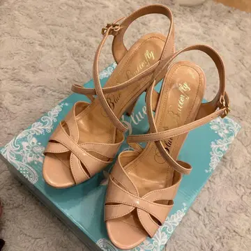 Blue Lovely 베이지 크로스 스트랩 샌들 LL