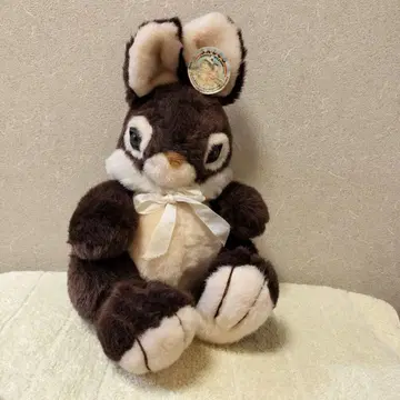 갈색 큰 토끼 봉제 인형