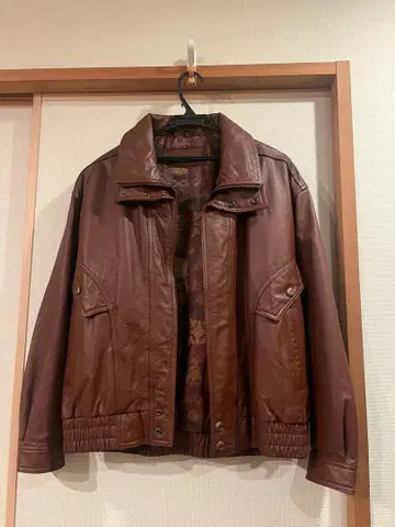 브라운 가죽 자켓 짧은 기장