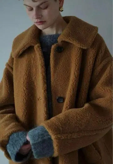 클라네 보아 코트