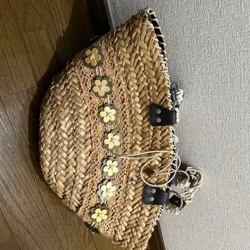 꽃 모티브 스트로우 바스켓백