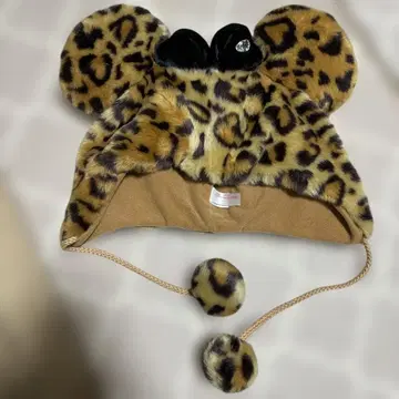 새상품급 레오파드 무늬 미니 팬캡