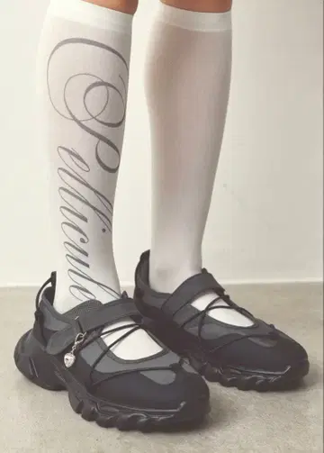 pellicule 페리큐어 스트랩 fee 토슈즈