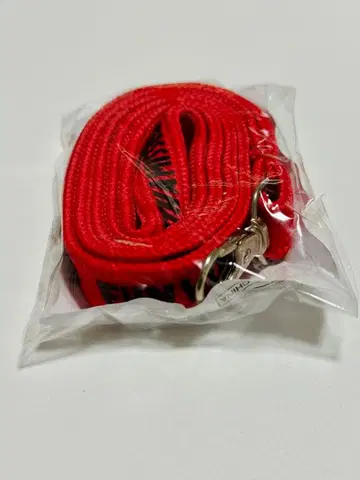 MAN WITH A MISSION 스트랩 쟝켄조니 컬러