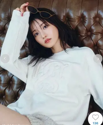 스나이델 WEB 한정판 보아 컬렉션 로고 모티브 맨투맨 아이보리