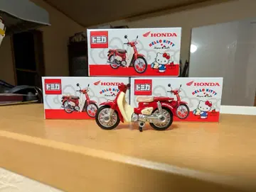 HONDA 순정 산리오 특주 HELLO KITTY 슈퍼커브 3대 세트