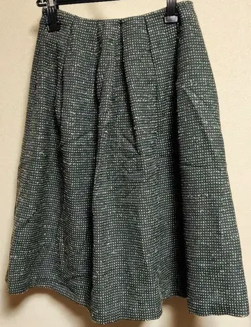 시빌라 무릎 기장 플레어 스커트 M