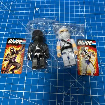 베어브릭 시리즈 51 히어로 G.I.JOE / 앞면과 뒷면 2체 세트