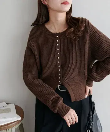 DISCOAT 다버튼 니트 가디건