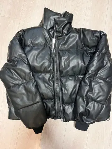 HALHAM 블랙 가죽 다운 자켓