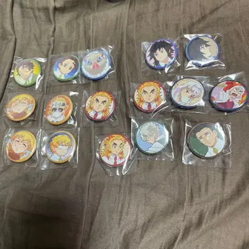 귀멸학원 캔뱃지 16개