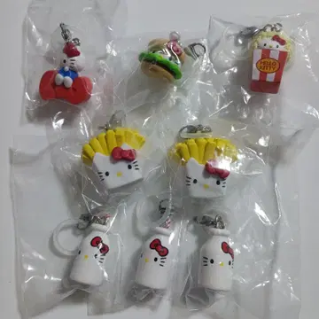 헬로키티 아메리칸 디자인 메지루시 액세서리 컴프