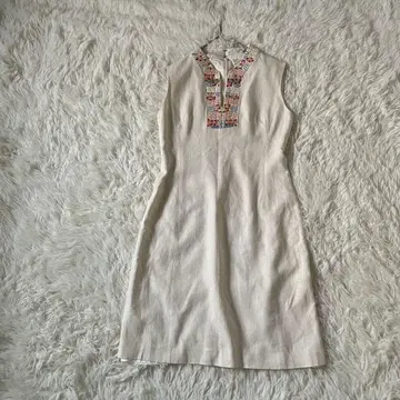 오토 [11] 크림 마 혼방 슬리브리스 무릎 기장 원피스