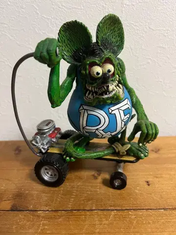 랫핑크 RatFink RacingChampions 피규어