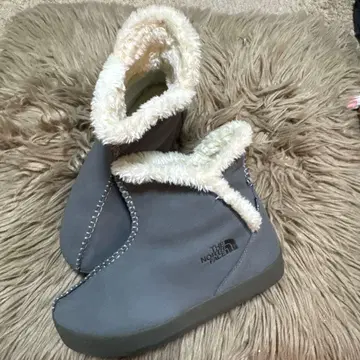 THE NORTH FACE 그레이 어그 부츠
