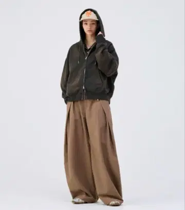 soerte 3턱 와이드 벌룬 트라우저 브라운