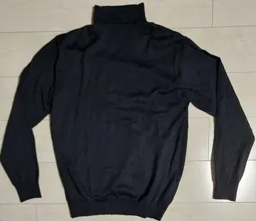 나노 유니버스 터틀넥 니트 블랙 L 사이즈