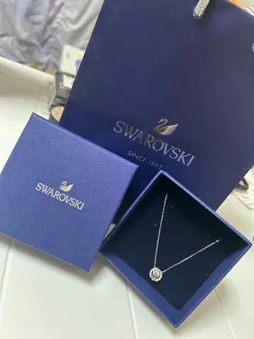 [ 미사용 새상품 ] SWAROVSKI Una 목걸이 라운드 컷