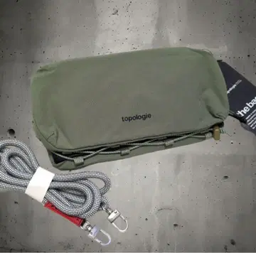 새상품 topologie 토폴로지 라이트 그린 보틀 사코슈