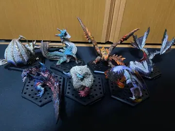 몬스터 헌터 피규어 세트 7개