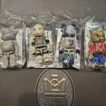 베어브릭 시리즈 51 아이언 메이든 등 4체 세트