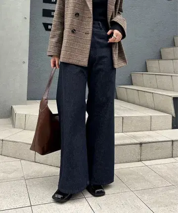 새상품급 mystic 플레어 데님 네이비 사이즈 1