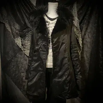 y2k 광택 블랙 롱 코트 퍼 옷깃 안감 퍼 V계 헤이세이 시크 스타일