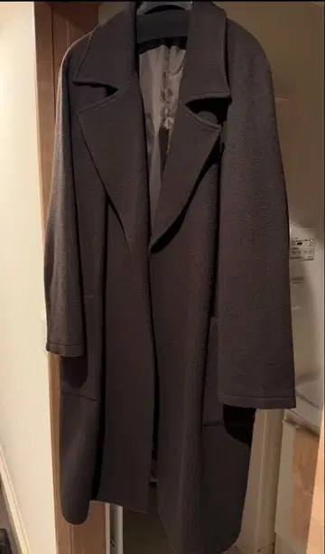 VOSTAR DE RUGA 체스터 코트