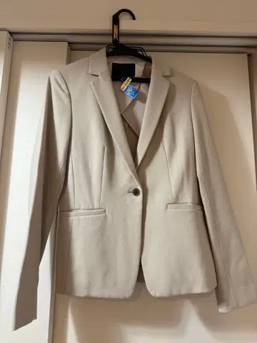 ICB 베이지 테일러드 자켓 사이즈 9