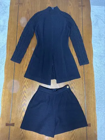 ROPE 네이비 터틀넥 셋업