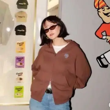 Girls Don't Cry Logo Zip Hoodie DSML S