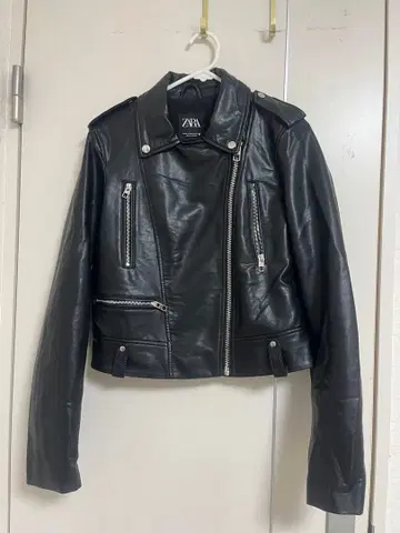 ZARA 가죽 자켓