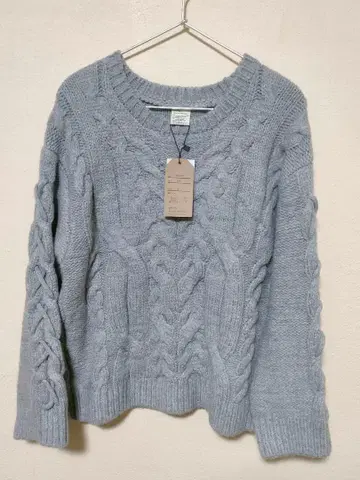 [미사용 새상품] zootie 레이스업 슬리브 벌키 케이블 니트