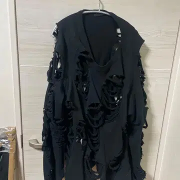 JUN NAKAYAMA 데미지 가공 맨투맨 T-Pablow 착용 L/XL