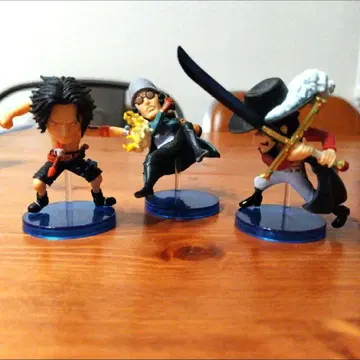 원피스 월드 컬렉션 대해적백경 쿠잔 미호크 에이스