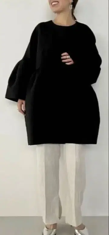 샹두라 로즈 SHIGNON 시뇽 부풀린 자카드 하프 코트 블랙