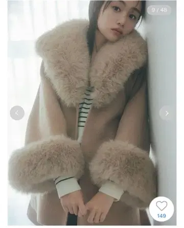 스나이델 퍼 케이프 코트 이번 시즌 신상