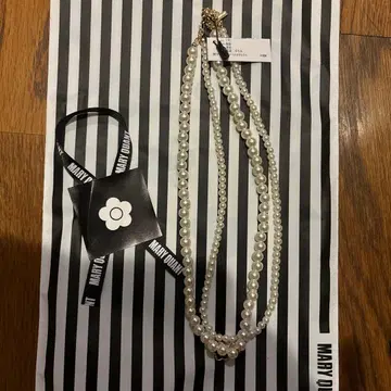 MARY QUANT 화이트 펄 3연 목걸이