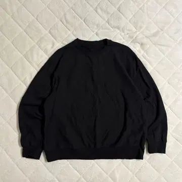 새상품 L 사이즈 맨투맨 훼미리마트