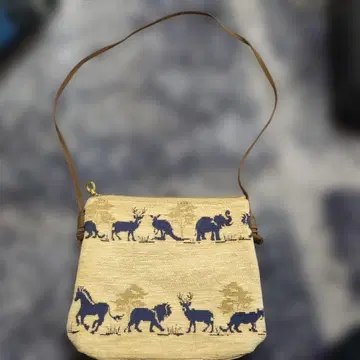 동물 패턴 숄더백