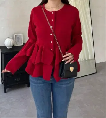 밑단 프릴 니트 가디건 ( 레드 )