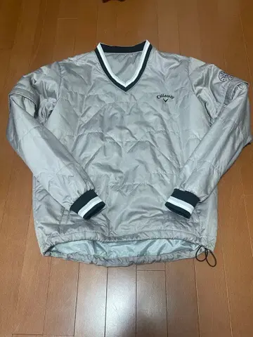 캘러웨이 실버 V넥 L 사이즈 새상품급