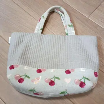 페이러 체리 키프스마일링 백