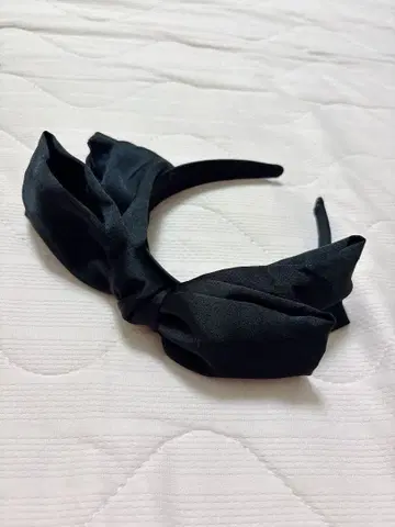 블랙 리본 헤어 머리띠