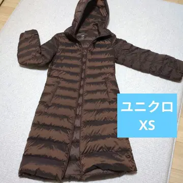 [유니클로] 울트라 라이트 다운 후드 부착 롱 다운 자켓 브라운