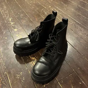 블랙 통굽 레이스업 워크 부츠