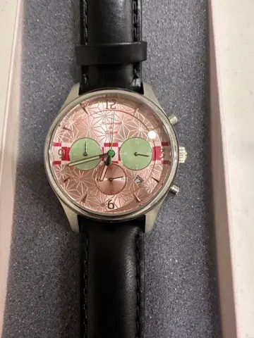 귀멸의 칼날 TiCTAC 콜라보레이션 디자인 워치 (카마도 네즈코)