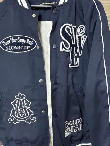 SLOWACID 자수 네이비 바시티 자켓